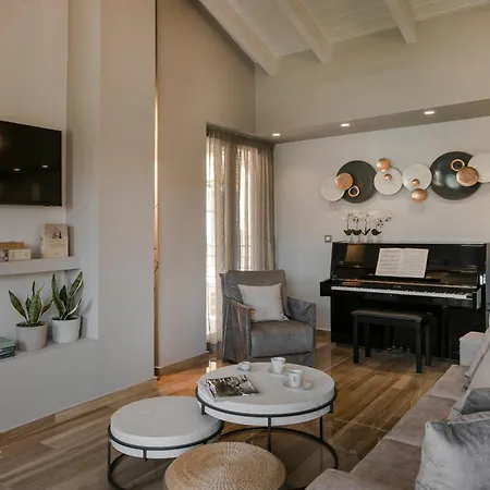 Aparktion The Grand Maistro Lixouri