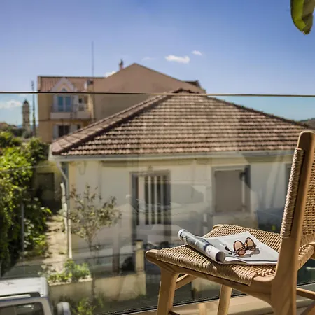 Aparktion The Grand Maistro アパート